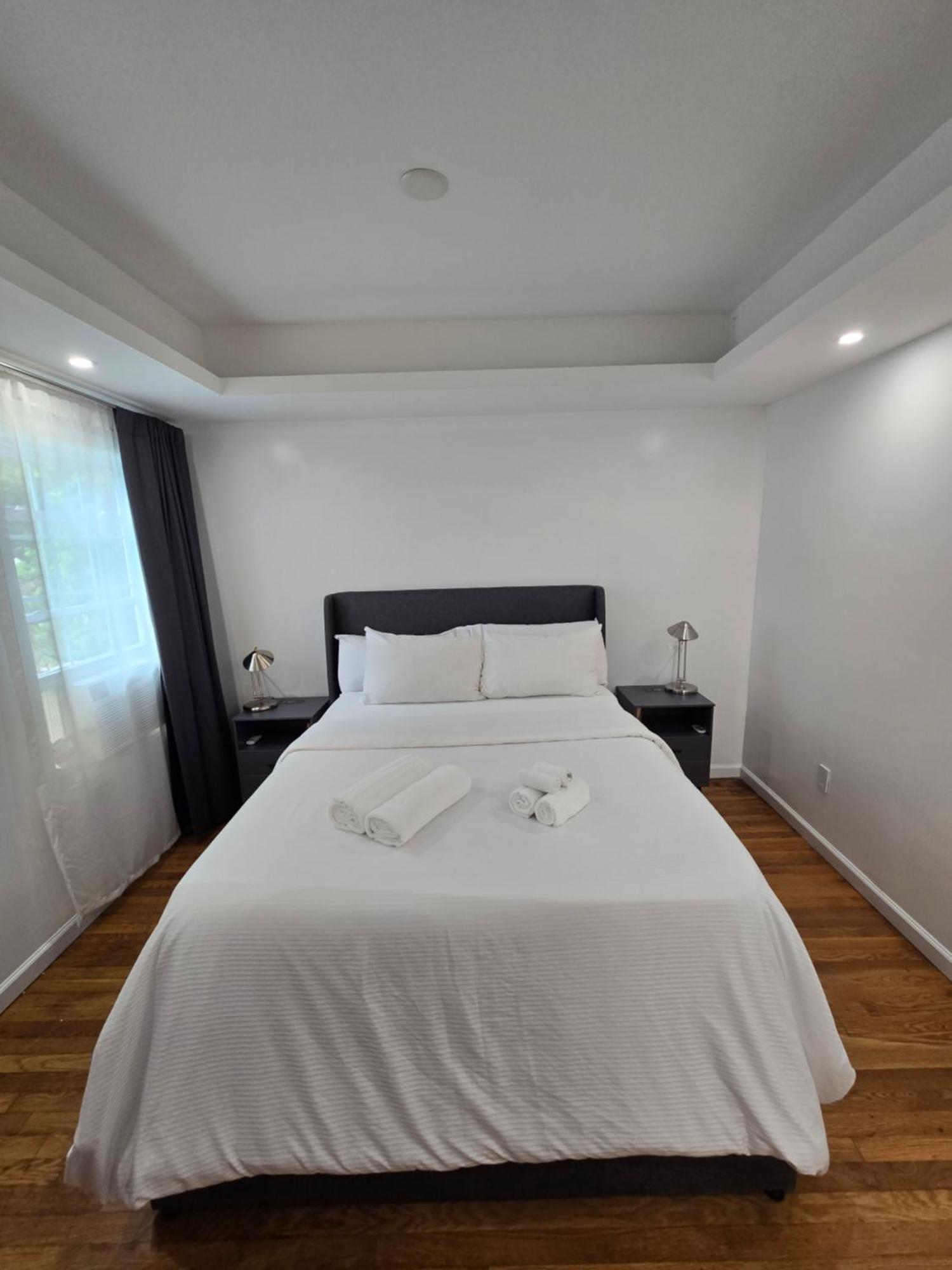 Beautiful Boston Bedroom - New Renovation Exterior foto